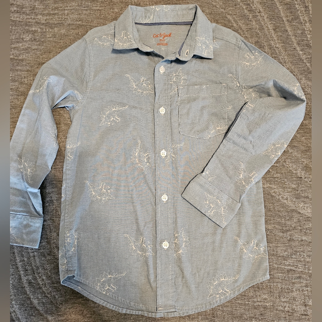 Cat & Jack Boy Button Down 6/7